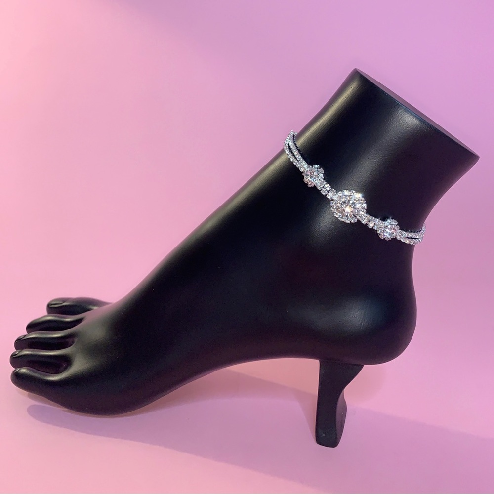 Thalia Diamante Silver Anklet - BOUTIQUE